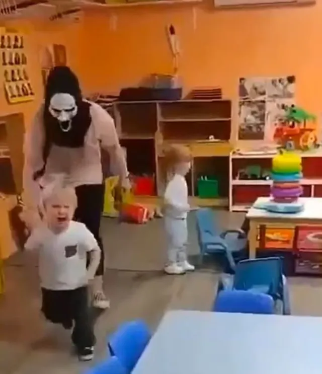 worker fired after scaring toddlers while wearing a halloween mask 8705