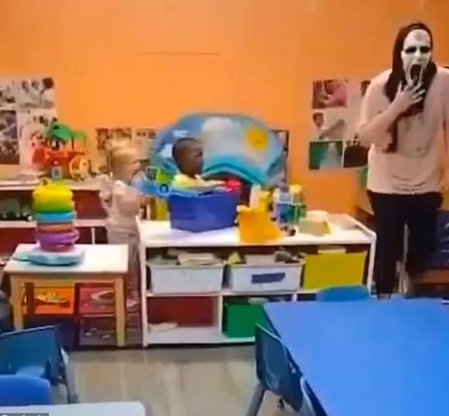 worker fired after scaring toddlers while wearing a halloween mask 8708