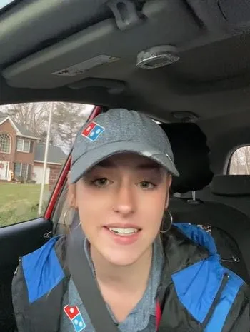 dominos worker stuns viewers by revealing her tips from a night of deliver 8833