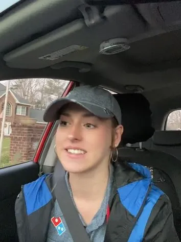 dominos worker stuns viewers by revealing her tips from a night of deliver 8834