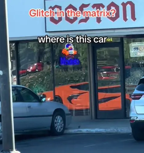people baffled after man captues ‘glitch in the matrix’ in shop window 9001
