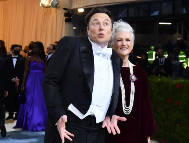 elon musk’s mother maye avoids keeping these two popular snacks at home 9219