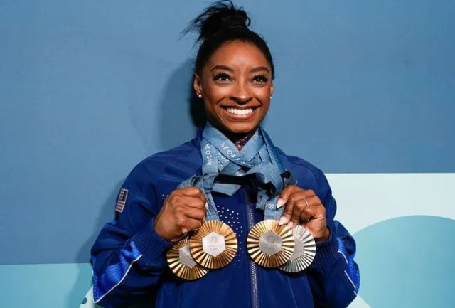 simone biles sends supportive message to joe biden after trump was elected 9214