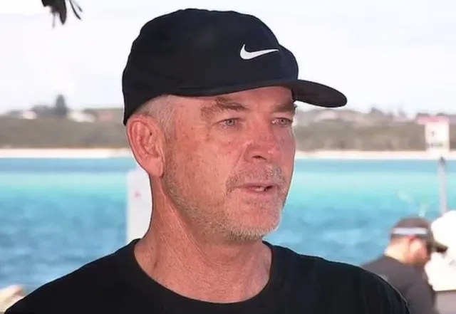 sailor survives miracle after swimming 19 hours from cargo ship with three 9520