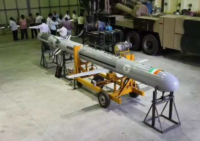 video of person flying next to cruise missile sparks baffled 9512