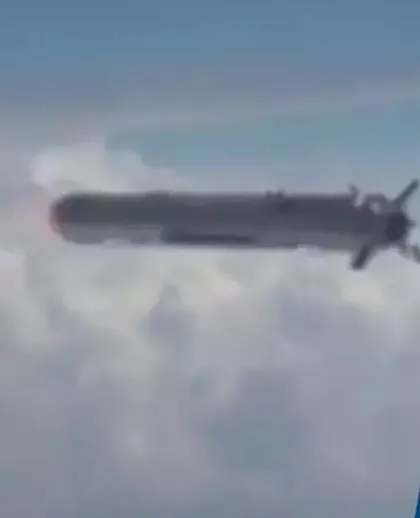 video of person flying next to cruise missile sparks baffled 9511