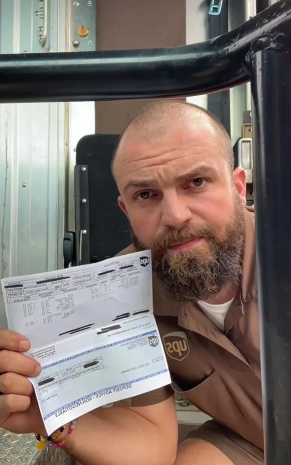 ups driver stuns the internet by revealing a breakdown of his paycheck 9743