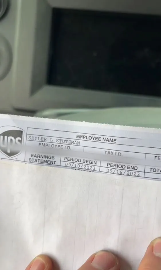 ups driver stuns the internet by revealing a breakdown of his paycheck 9741