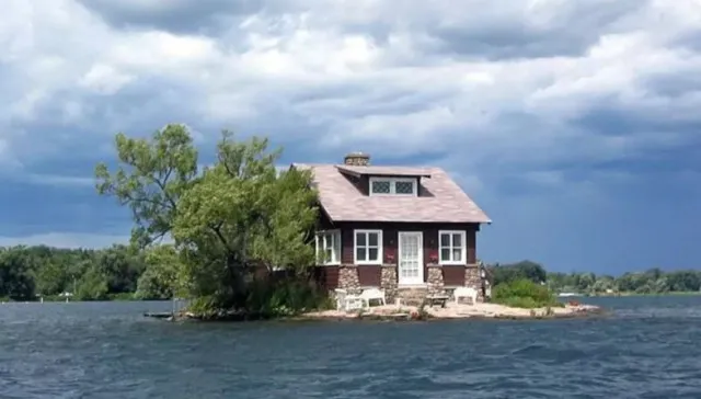 world’s smallest inhabited island spans 3,300 square feet in new york 9889