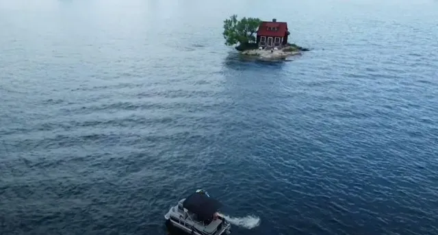world’s smallest inhabited island spans 3,300 square feet in new york 9890