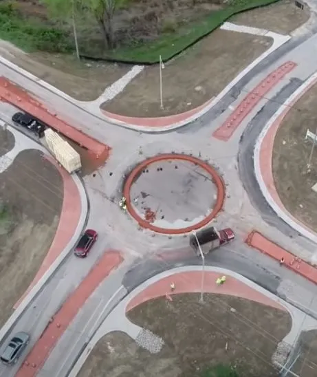 americans struggling to use new roundabout for the first time 9962