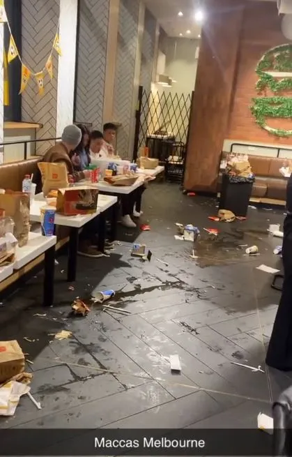 diners are slammed for creating a massive mess at mcdonalds 9992