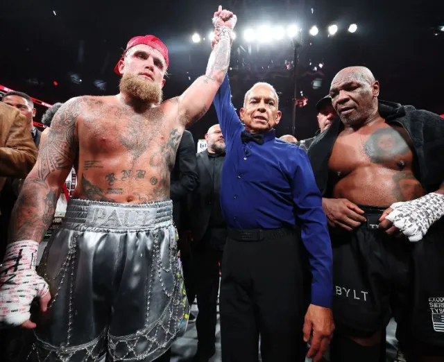 jaw-dropping ‘extra’ amount jake paul offered mike tyson for the boxing leg 10145