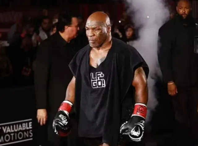 fans claim video proves mike tyson-jake paul fight was fixed 10261