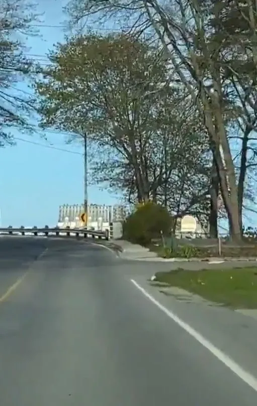 mysterious building that appears to shrink baffles visitors 10370
