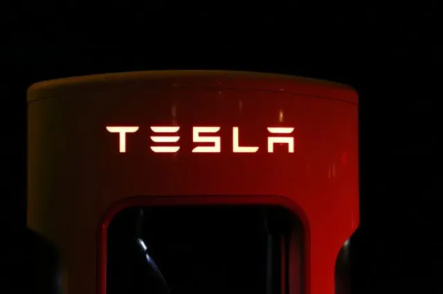 people are just realizing the hidden meaning of the tesla logo 10380