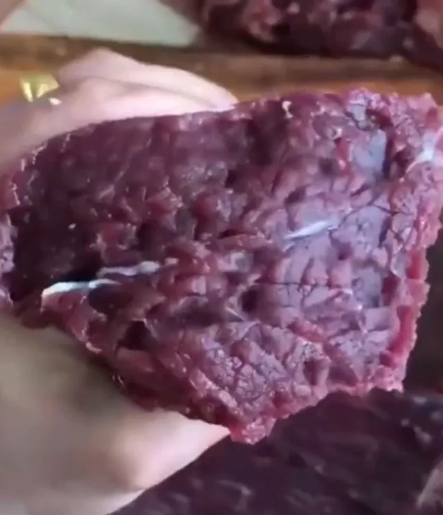people turn vegetarian after witnessing video of freshly cut meat spasming 10325