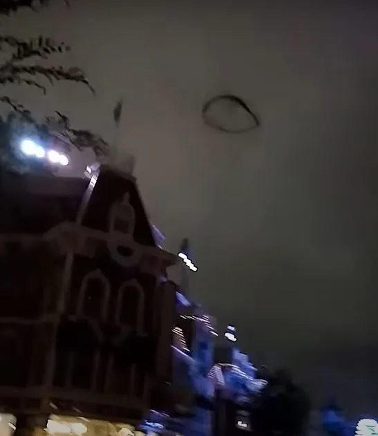 people spot disturbing black ring over disneyland 10501