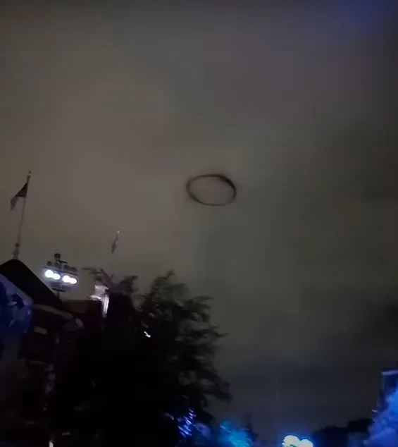 people spot disturbing black ring over disneyland 10502