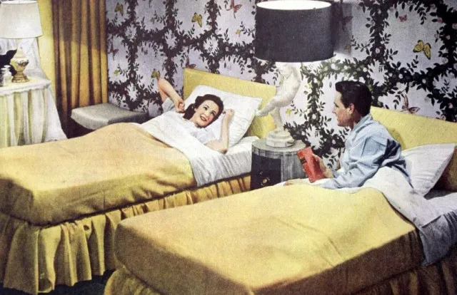 why married couples in japan sleep separately   10534