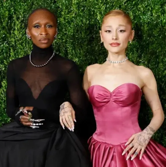 fans furious over pay gap between ariana grande and cynthia erivo 10791