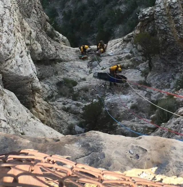 man falls 100ft grand canyon while seeking better view 10843