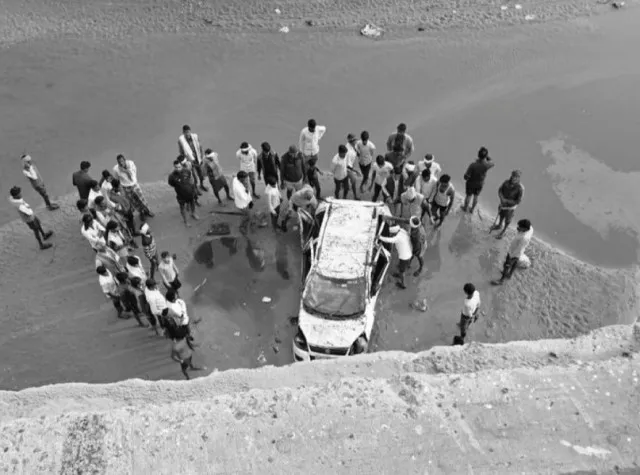 three people fall to death after gps leads their car plummeting off unfinis 10800