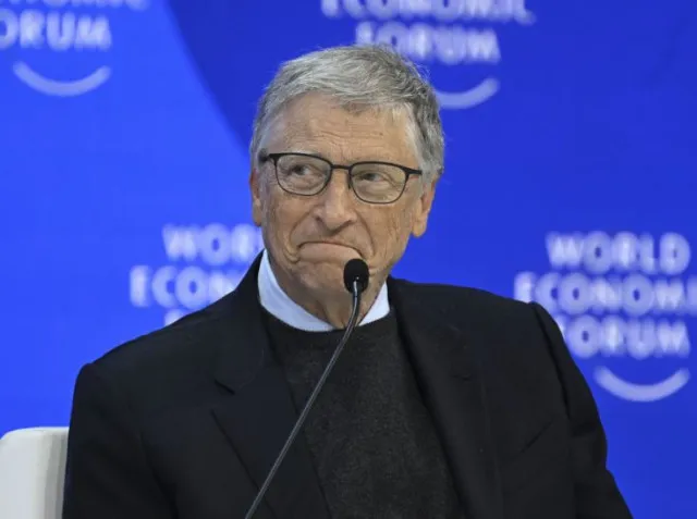 many viewers stunned after bill gates’ expert advice on answering the “weak 10875