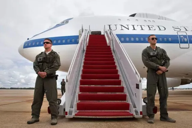 one us plane is believed to signal impending doom if you spot it in the sky 11344