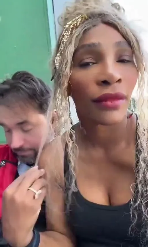 serena williams denies skin bleaching rumors after viral nideo sparks debat 11377