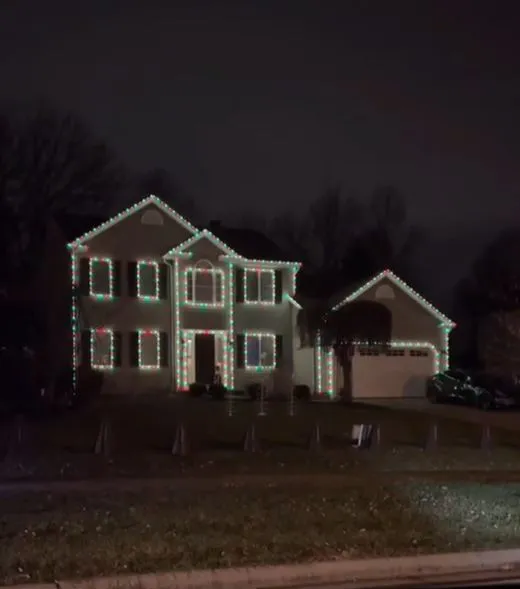 man shuts down complaint about christmas decorations 11413