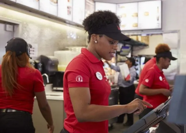 chick-fil-a workers throw away food in front of customers at closing time 11592
