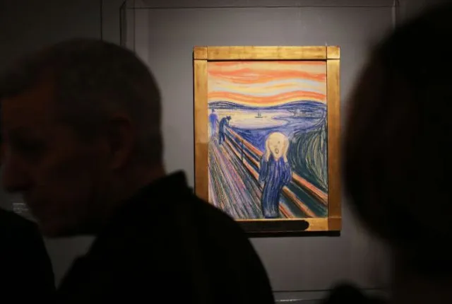people stunned after discovering the scream figure stays silent 11610