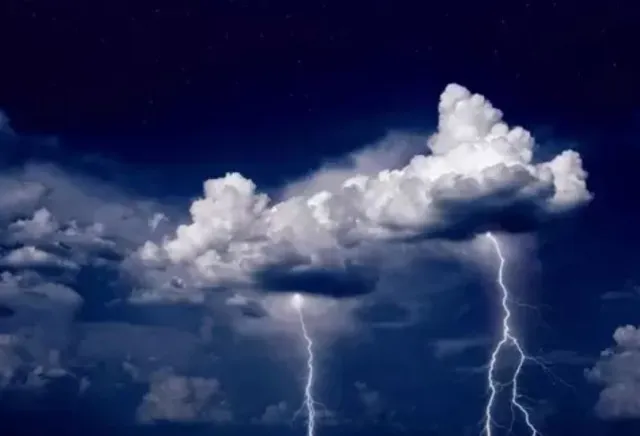 how do clouds get charged? 11732