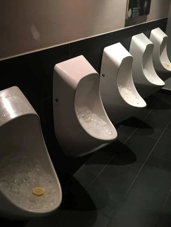 why som restaurant and hotel often put ice in their toilet 11706