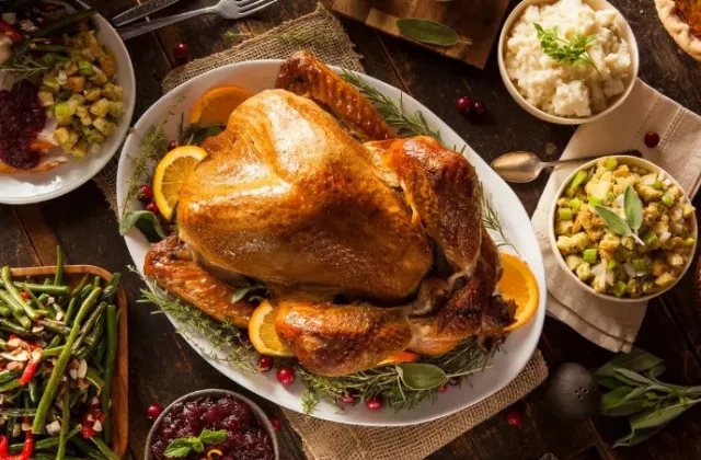 people left in panic after man shares photo of his christmas turkey turning 12008