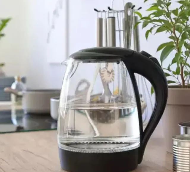 why you should clean your electric kettle regularly 11978