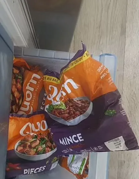 meat-loving dad tells daughter to leave home after learning of her veget 12148