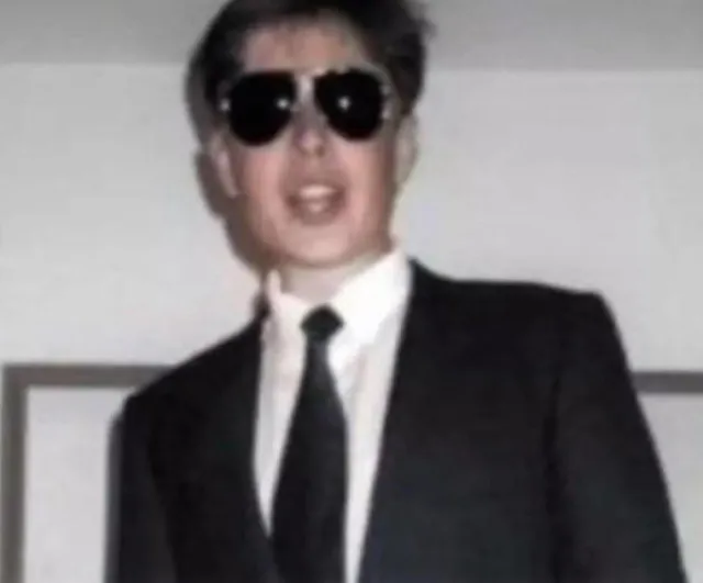 elon musk’s mom shares story of suit he wore daily as he breaks $400 bill 12244