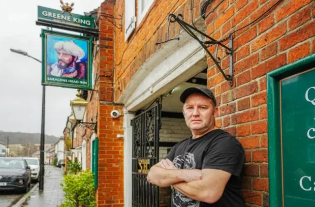 in a shocking incident, a convicted terrorist sued a pub five years later, 12324