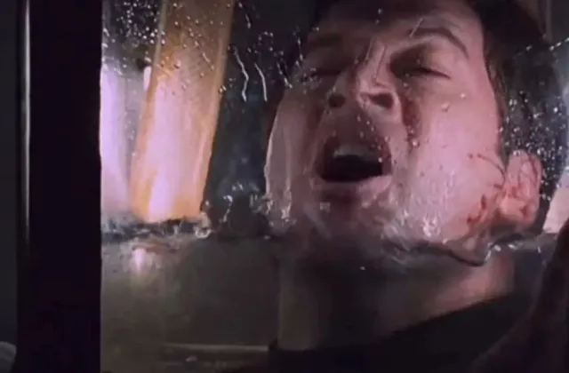 man locks himself in a real-life saw-inspired trap to test escape skills 12413