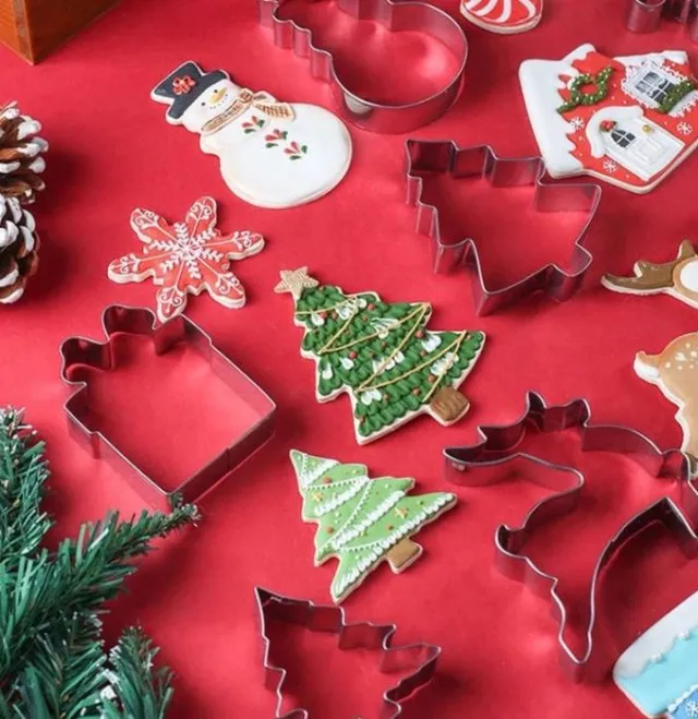 stumped’ woman struggles to figure out what a cookie cutter actually is 12540