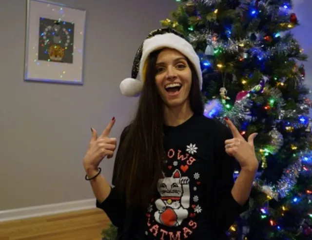 woman discovers secret santa is billionaire bill gates 12497