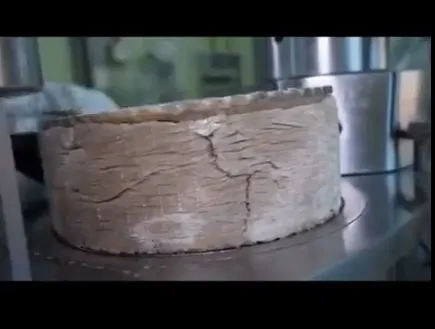 why people are vowing to never use protein powder again 12695