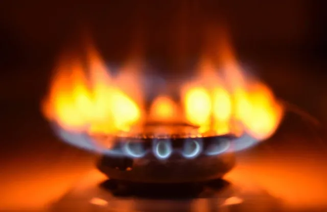 why should we pay attention to the color of stove flame? 12593