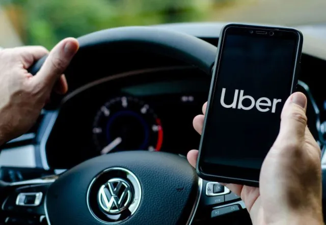 influencer left stunned after uber charges her $321 for a 3-mile ride 12829