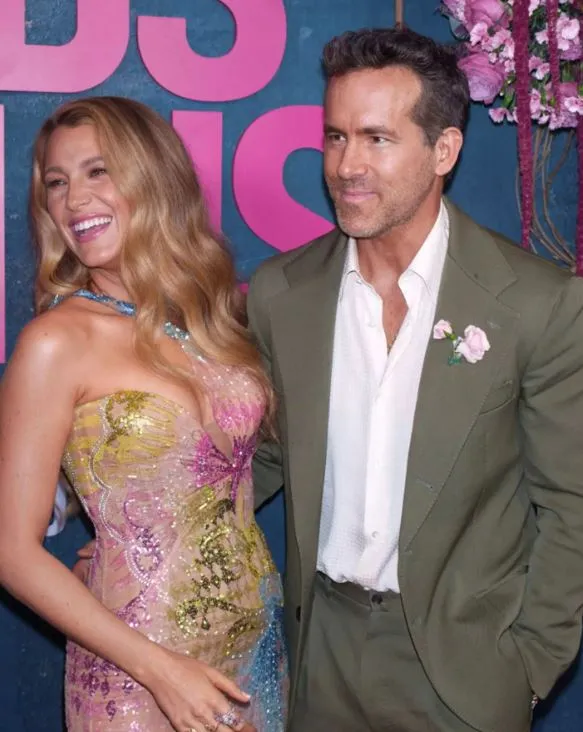 what ryan reynolds and blake lively discussed during a tense red carpet mom 12941