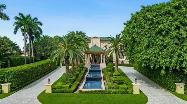 miami homeowner sues realtor for not disclosing jeff bezos was buyer of his 13053