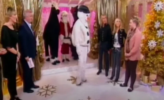 snowman phobia revealed as real after woman breaks down in tears confrontin 13077