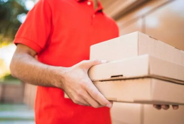 pizza delivery worker takes the life of a customer after she didn’t like th 13180